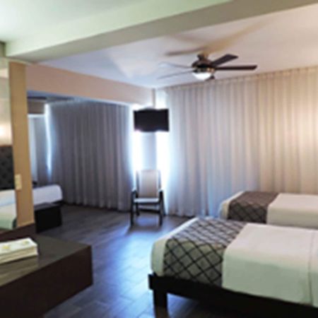 Hotel Senorial Platino León Buitenkant foto