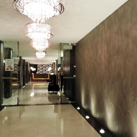 Hotel Senorial Platino León Buitenkant foto