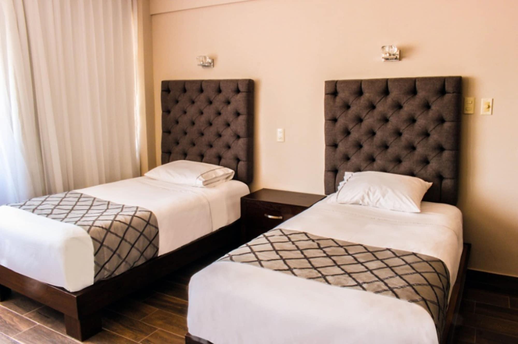 Hotel Senorial Platino León Buitenkant foto