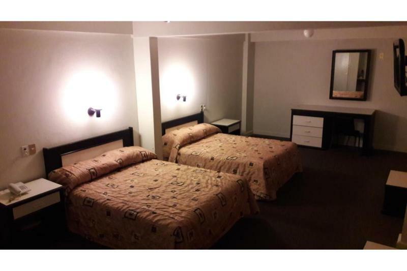 Hotel Senorial Platino León Buitenkant foto